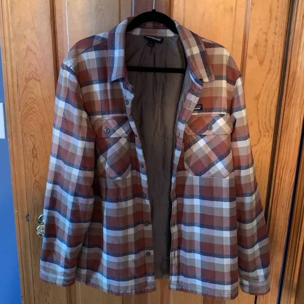 Patagonia Men’s insulated flannel shirt jacket Large
